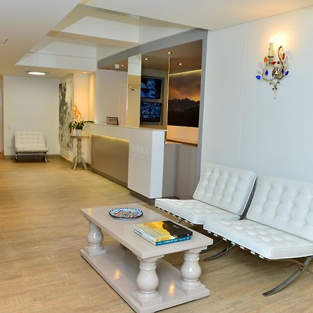 Park V Hotel & Suites Cali Esterno foto
