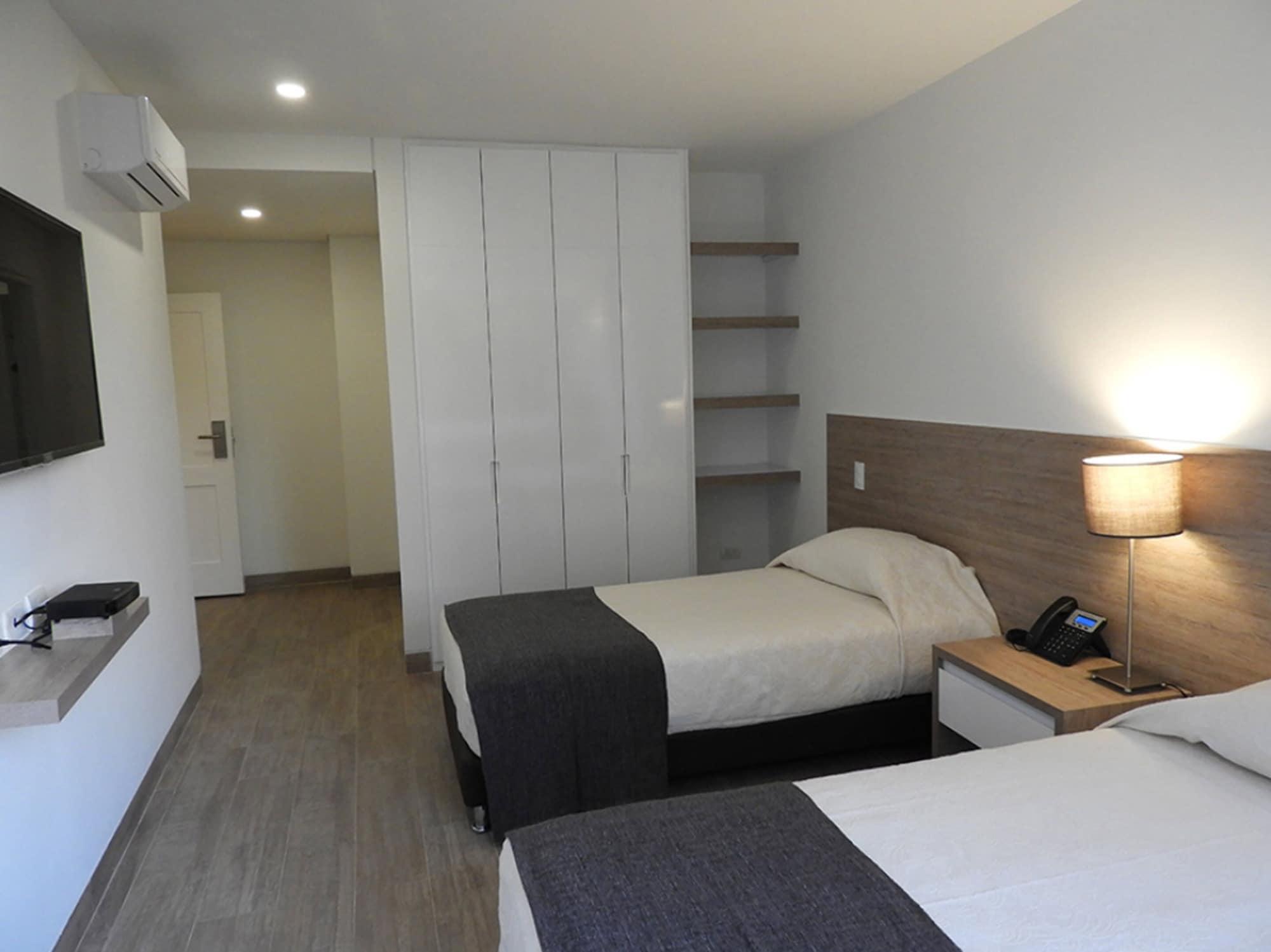 Park V Hotel & Suites Cali Esterno foto